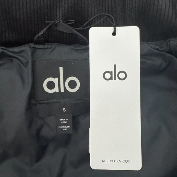 Alo Yoga Ribbed Velour Mountain Side Puffer Vest NWT, SOLD OUT, Size S - Picture 11 of 16